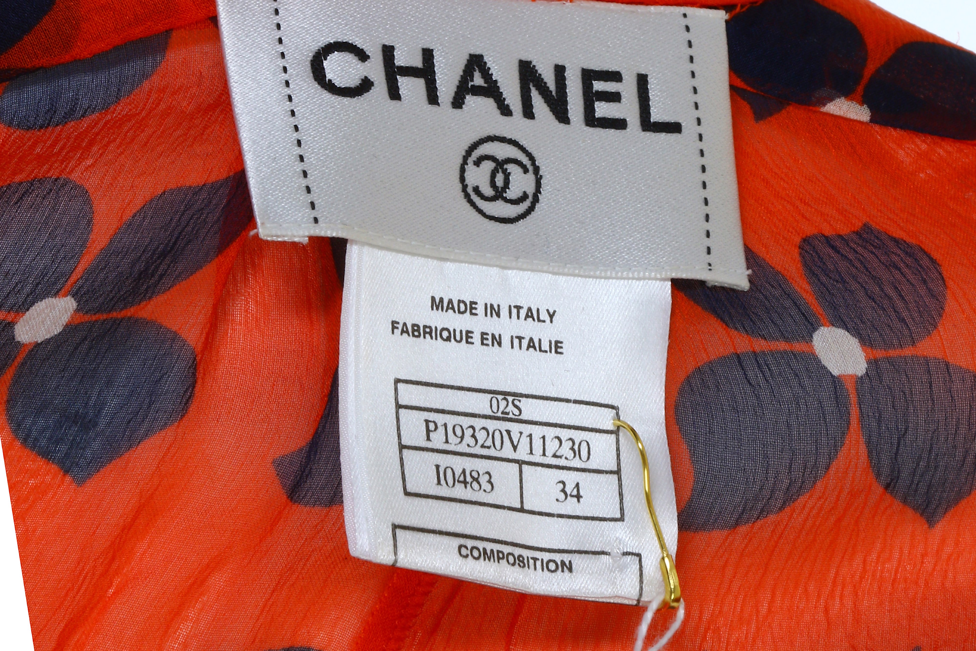 Two Pieces of Chanel Silk Shirts - Image 11 of 11