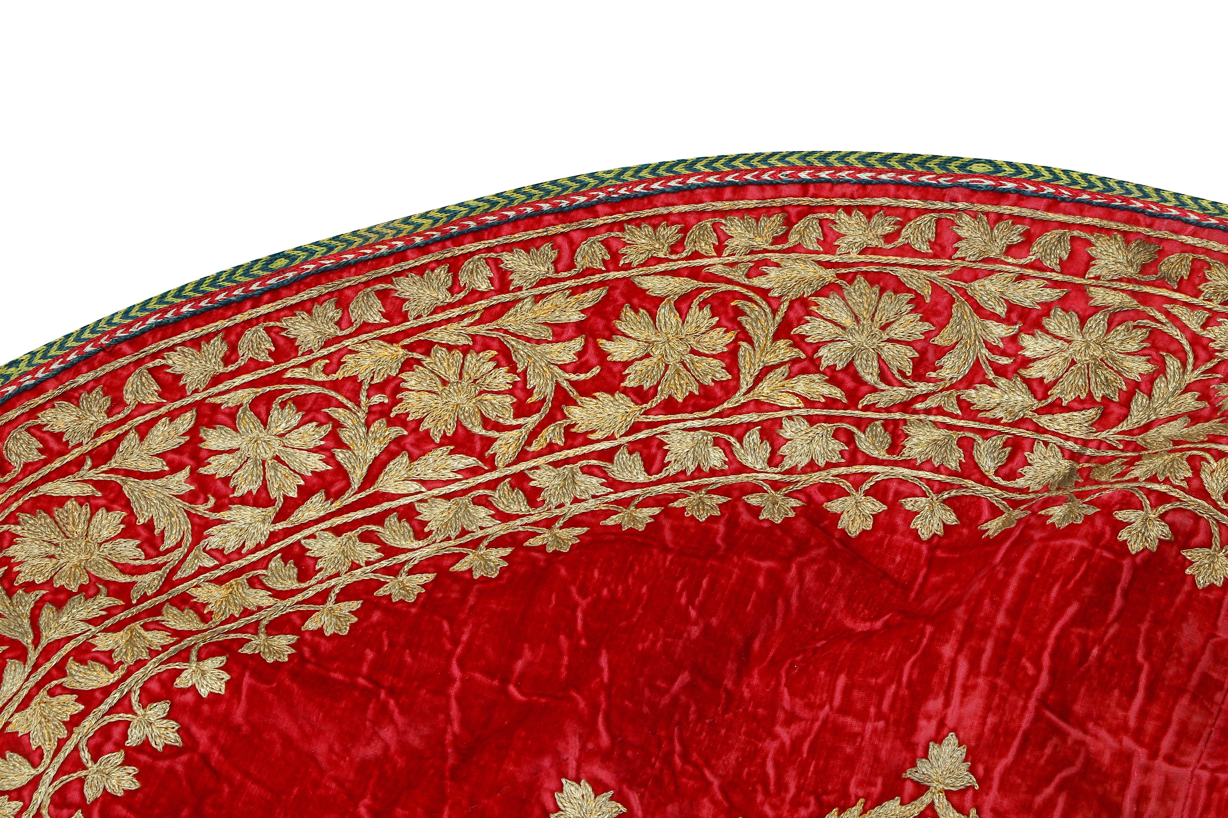 A CIRCULAR EMBROIDERED VELVET PANEL - Image 3 of 5