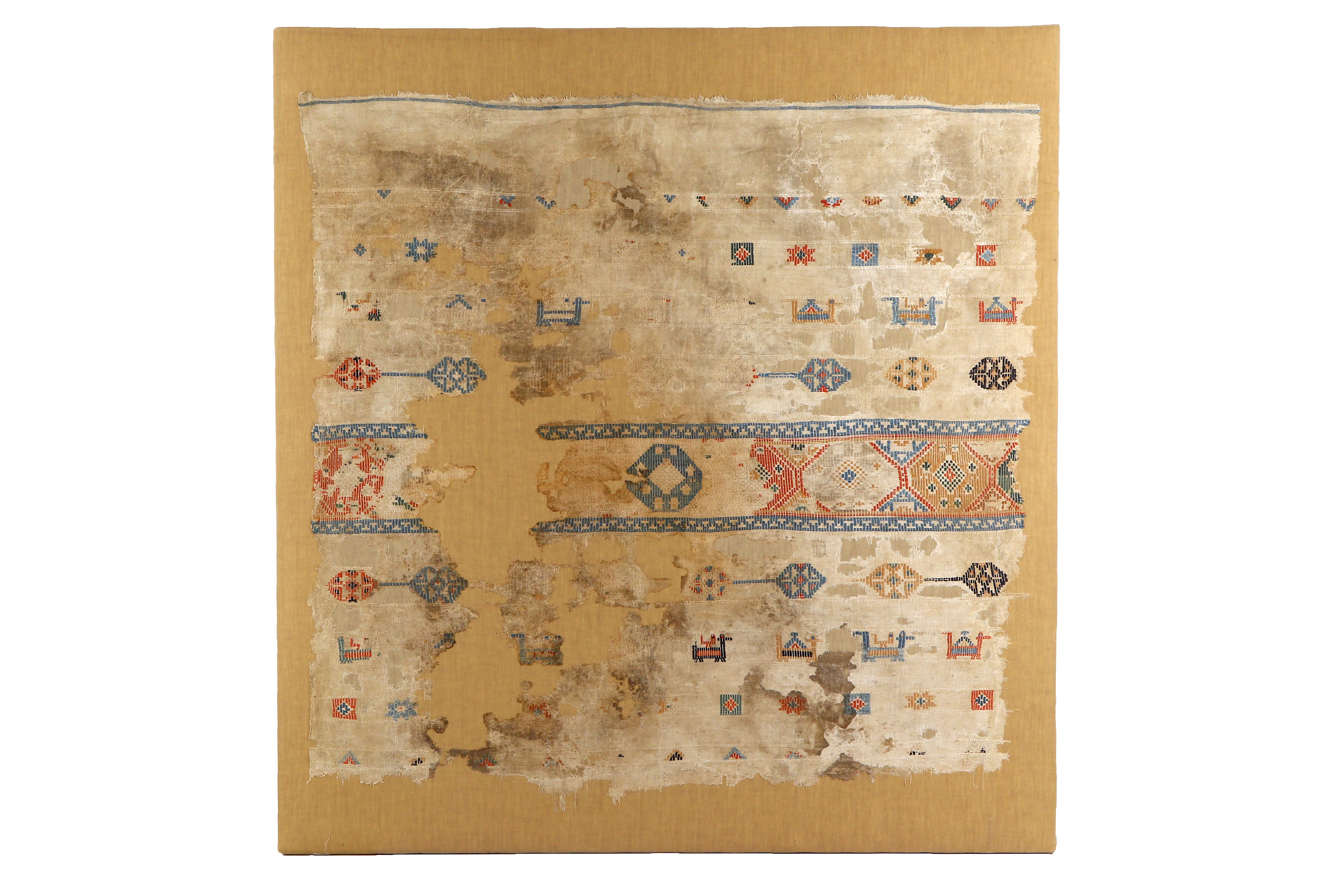 A MAMLUK TEXTILE FRAGMENT