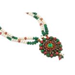 AN EMERALD, PEARLS AND RUBIES NECKLACE