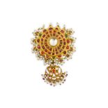 A GOLDEN GEM-SET MAANG TIKKA (FOREHEAD ORNAMENT)