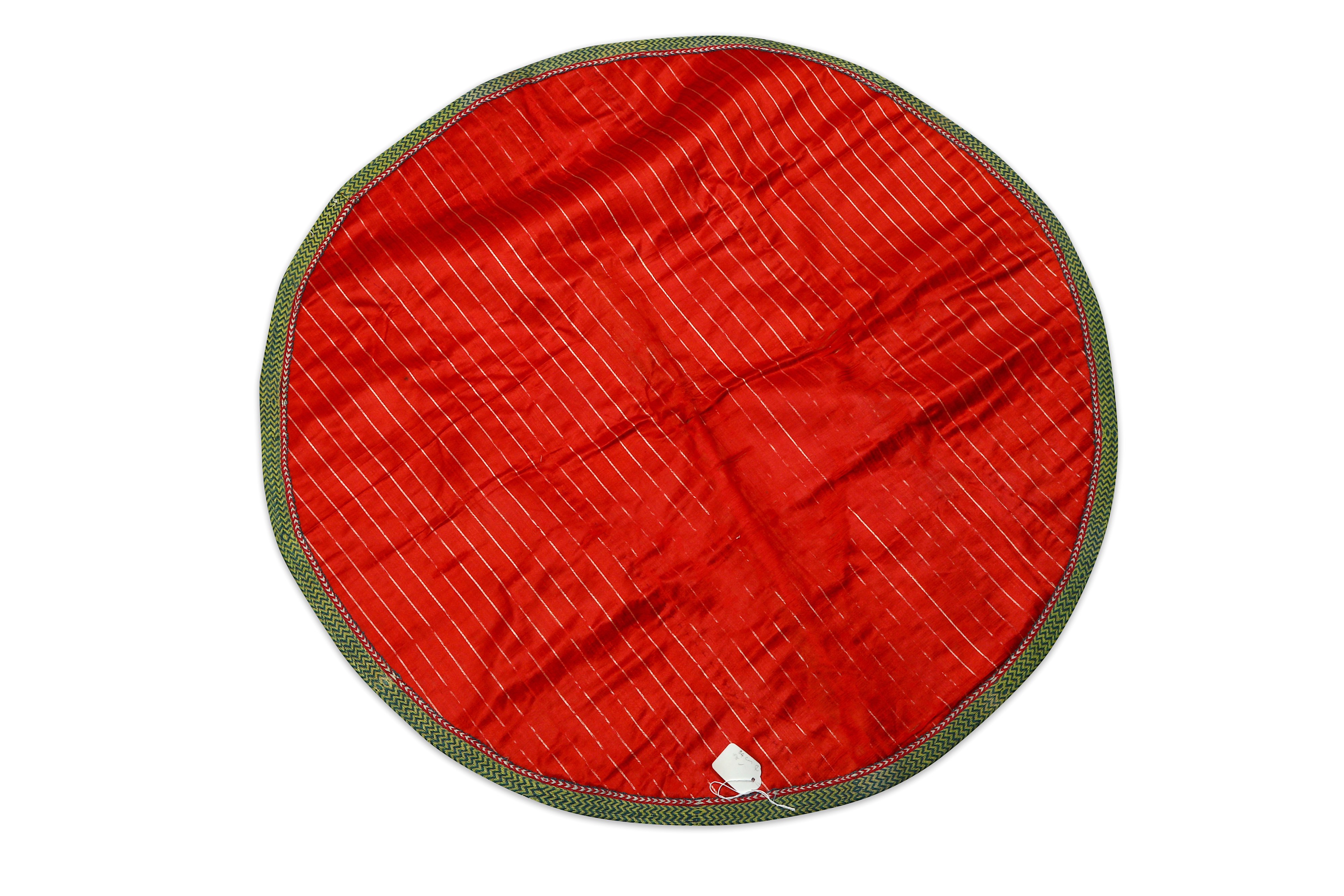 A CIRCULAR EMBROIDERED VELVET PANEL - Image 5 of 5