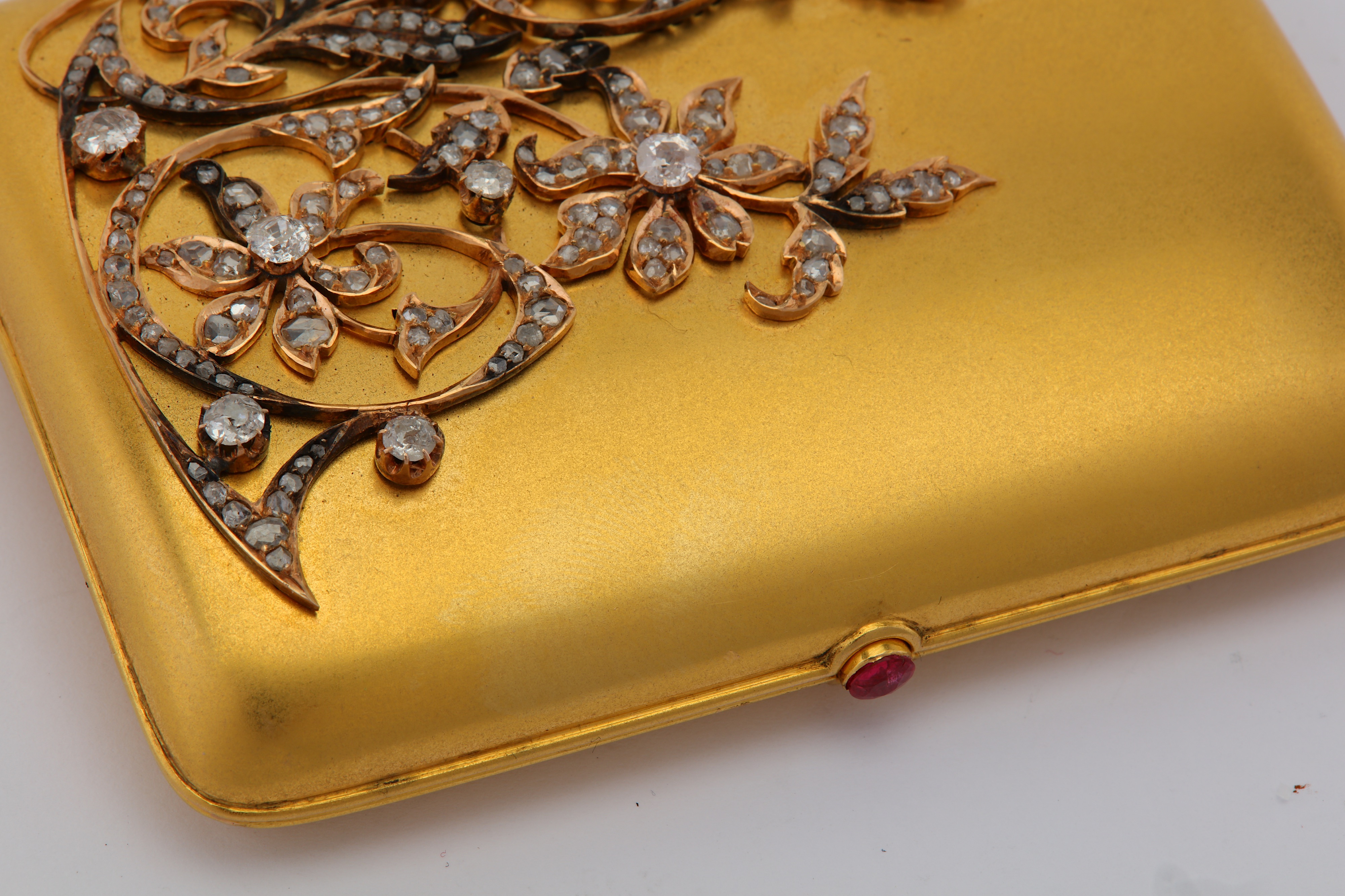 A mid-20th century Russian Soviet states diamond set unmarked silver gilt cigarette case, circa 1940 - Image 3 of 4