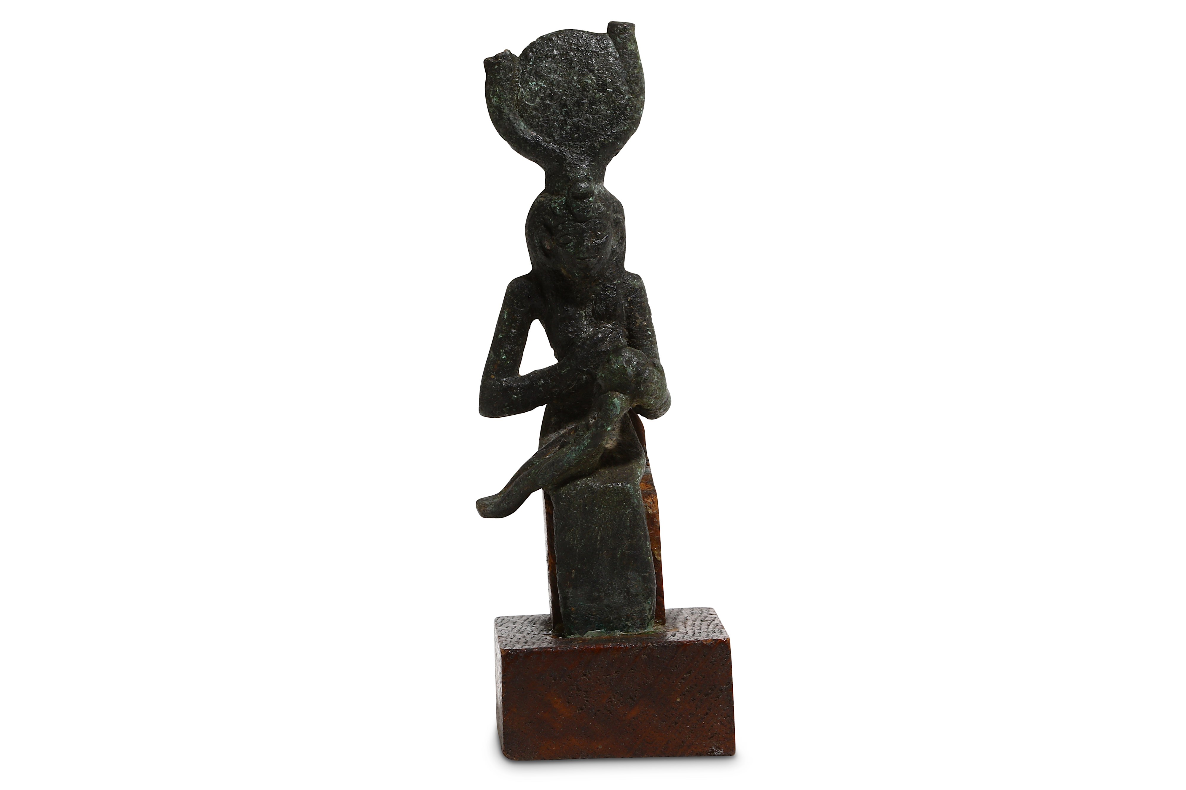 AN EGYPTIAN BRONZE FIGURE OF ISIS AND HORUS - Image 2 of 6