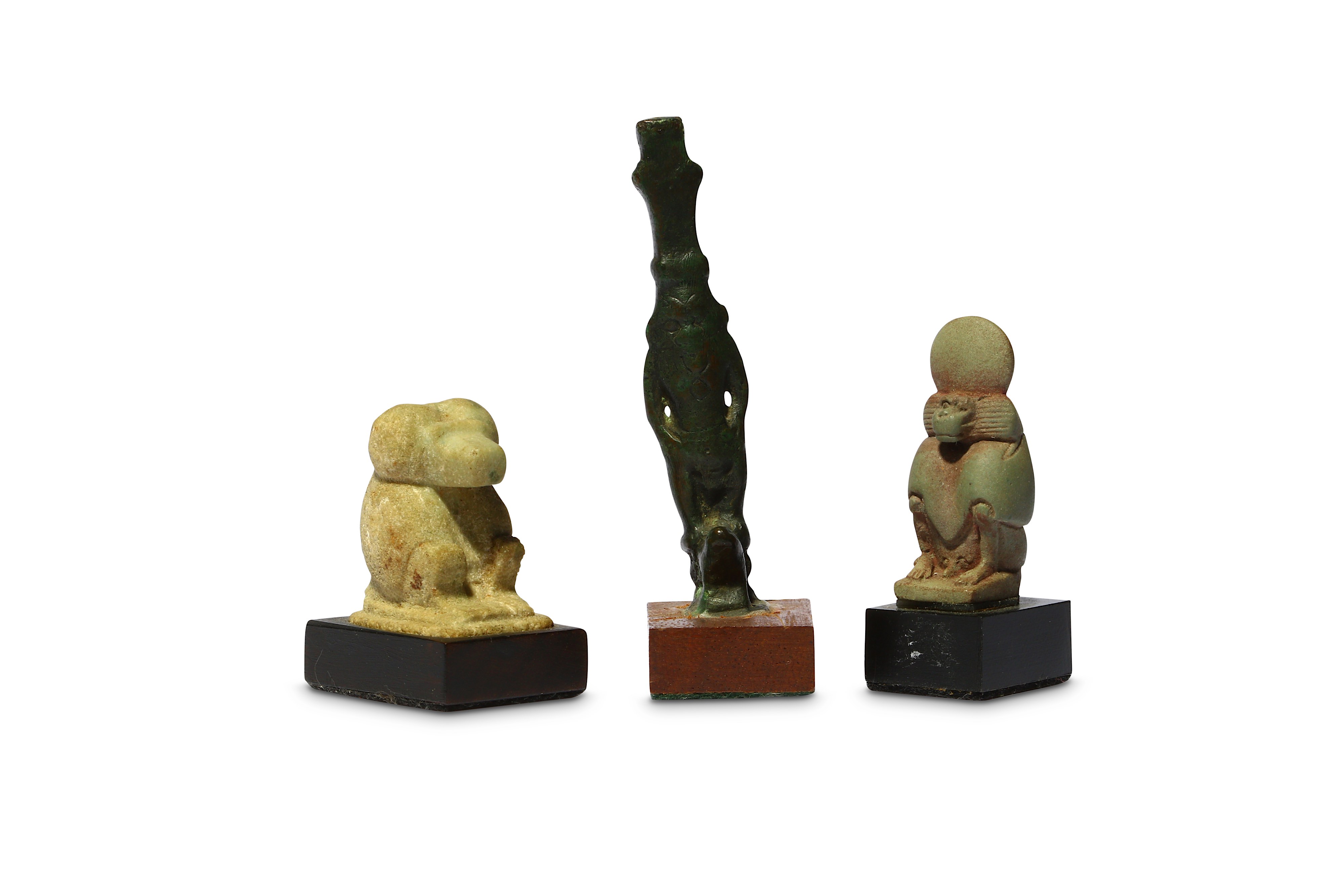 A GROUP OF EGYPTIAN AMULETS - Image 2 of 3