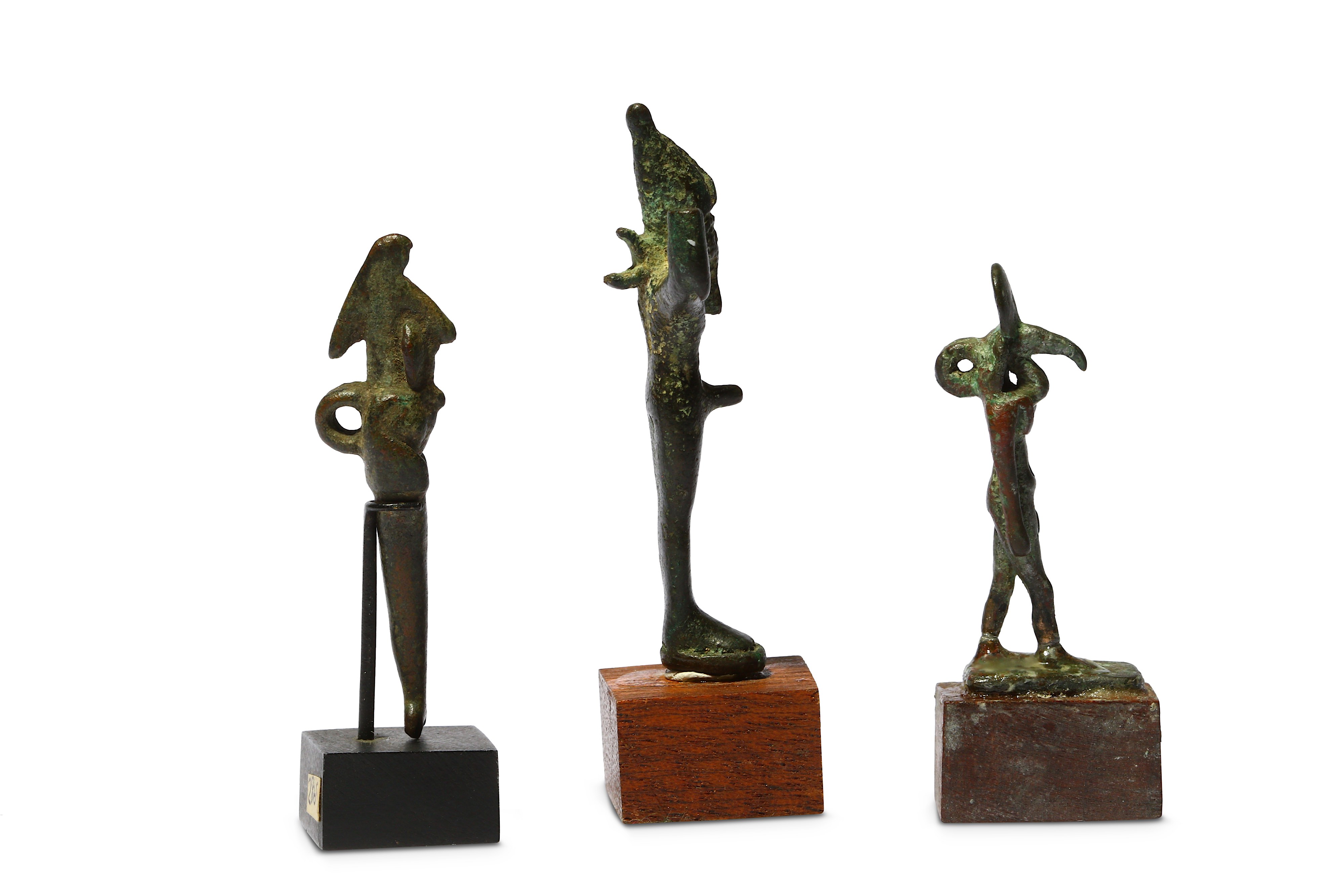A GROUP OF EGYPTIAN BRONZE FIGURES - Image 2 of 2