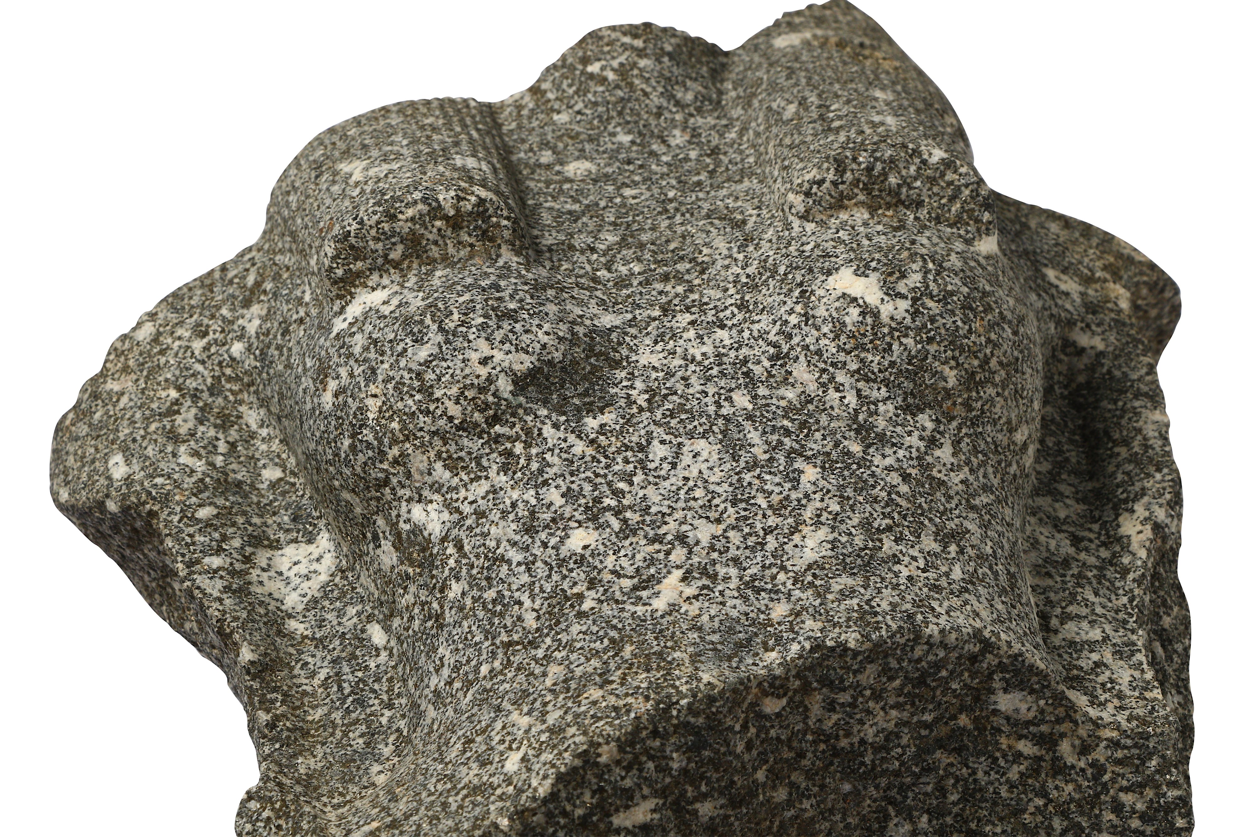 AN EGYPTIAN GRANODIORITE TORSO - Image 5 of 7