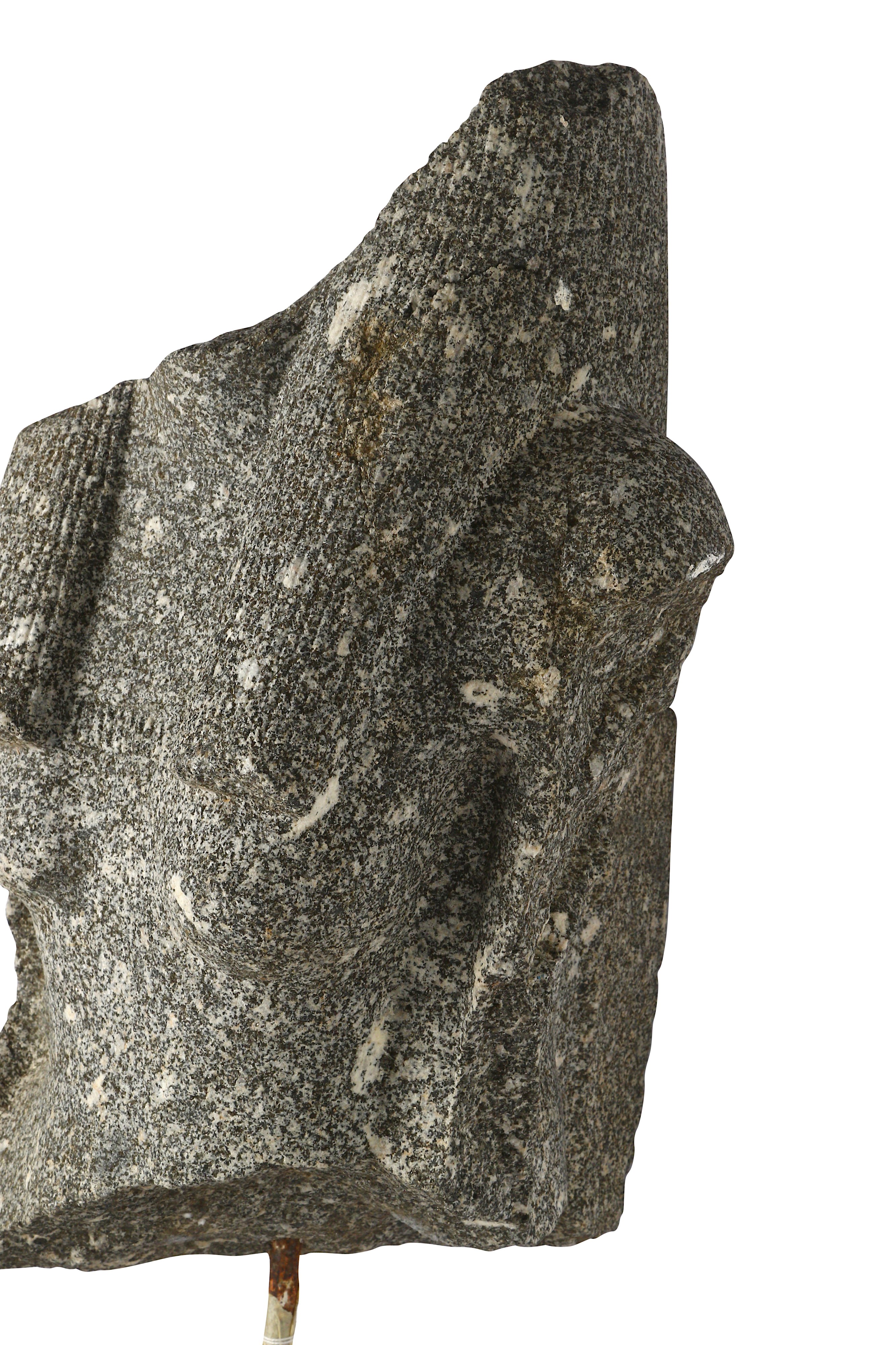 AN EGYPTIAN GRANODIORITE TORSO - Image 3 of 7