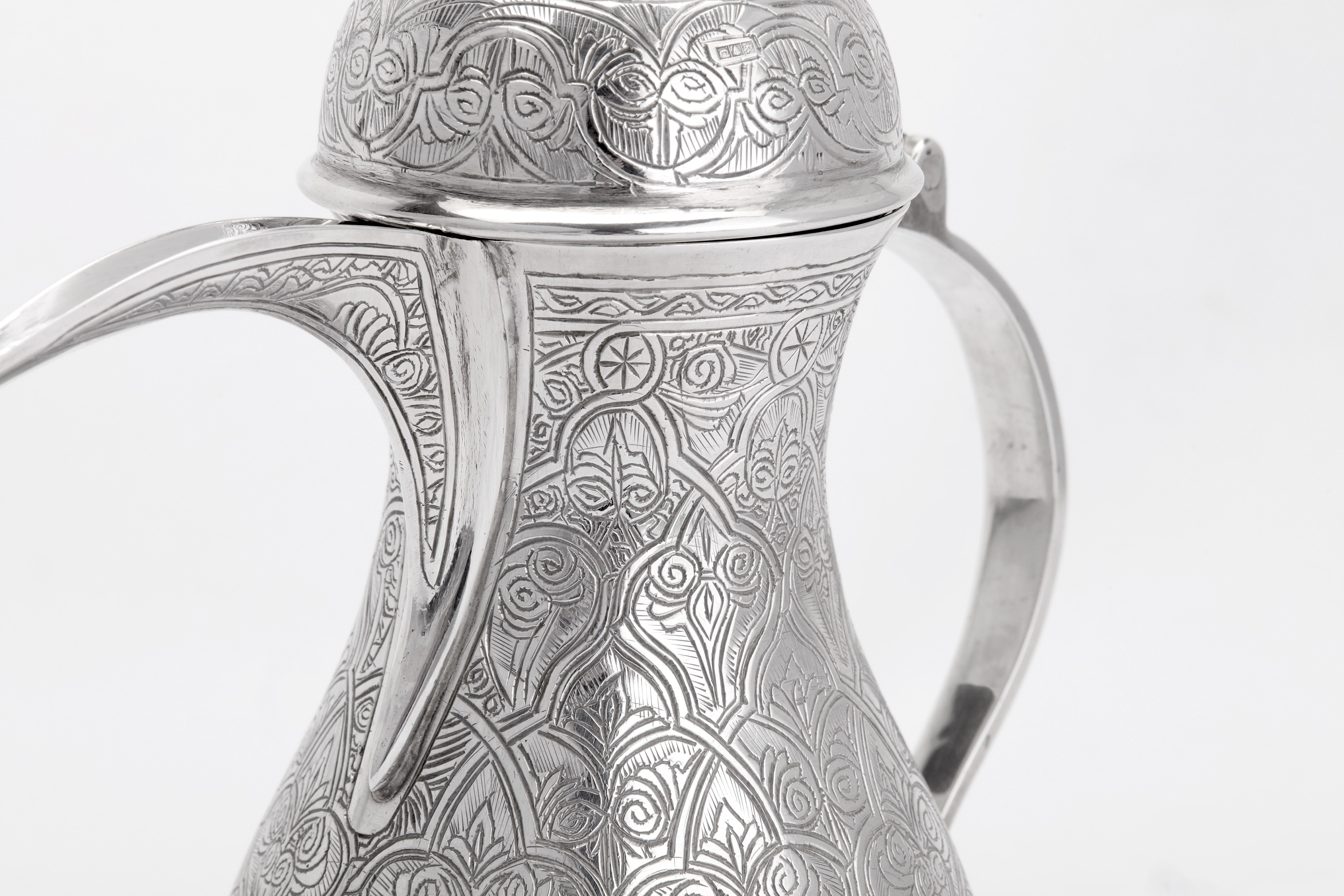 A late 20th Century Egyptian 900 standard silver dallah coffee pot, 1982 - Image 3 of 4