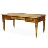A FINE LATE 19TH / EARLY 20TH CENTURY MAHOGANY AND GILT BRONZE MOUNTED BUREAU PLAT