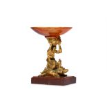 A LATE 19TH CENTURY GILT BRONZE AND AGATE TAZZA IN THE MANNER OF BENVENUTO CELLINI (ITALIAN, 1500-15