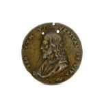 A 16TH CENTURY ITALIAN (BOLOGNESE SCHOOL) BRONZE MEDALLION DEPICTING CHRIST AND THE CRUCIFIXION