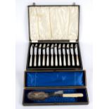 Twelve silver-handled dessert knives, D&S, Sheffield 1948,