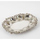 An oval silver sweetmeat dish, Minshull & Latimer, Birmingham 1900,