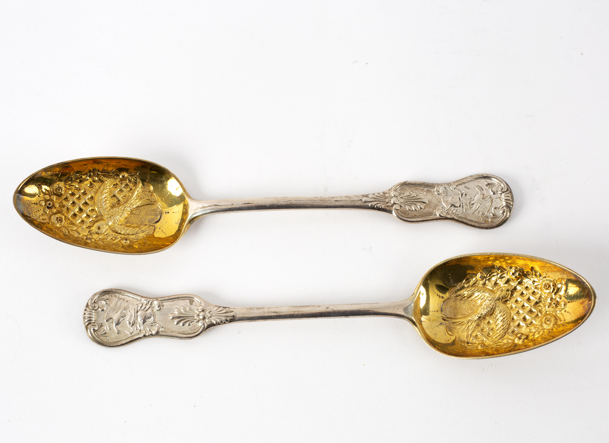 A pair of Victorian silver dessert spoons, Robert Gray & Son, Glasgow 1844,