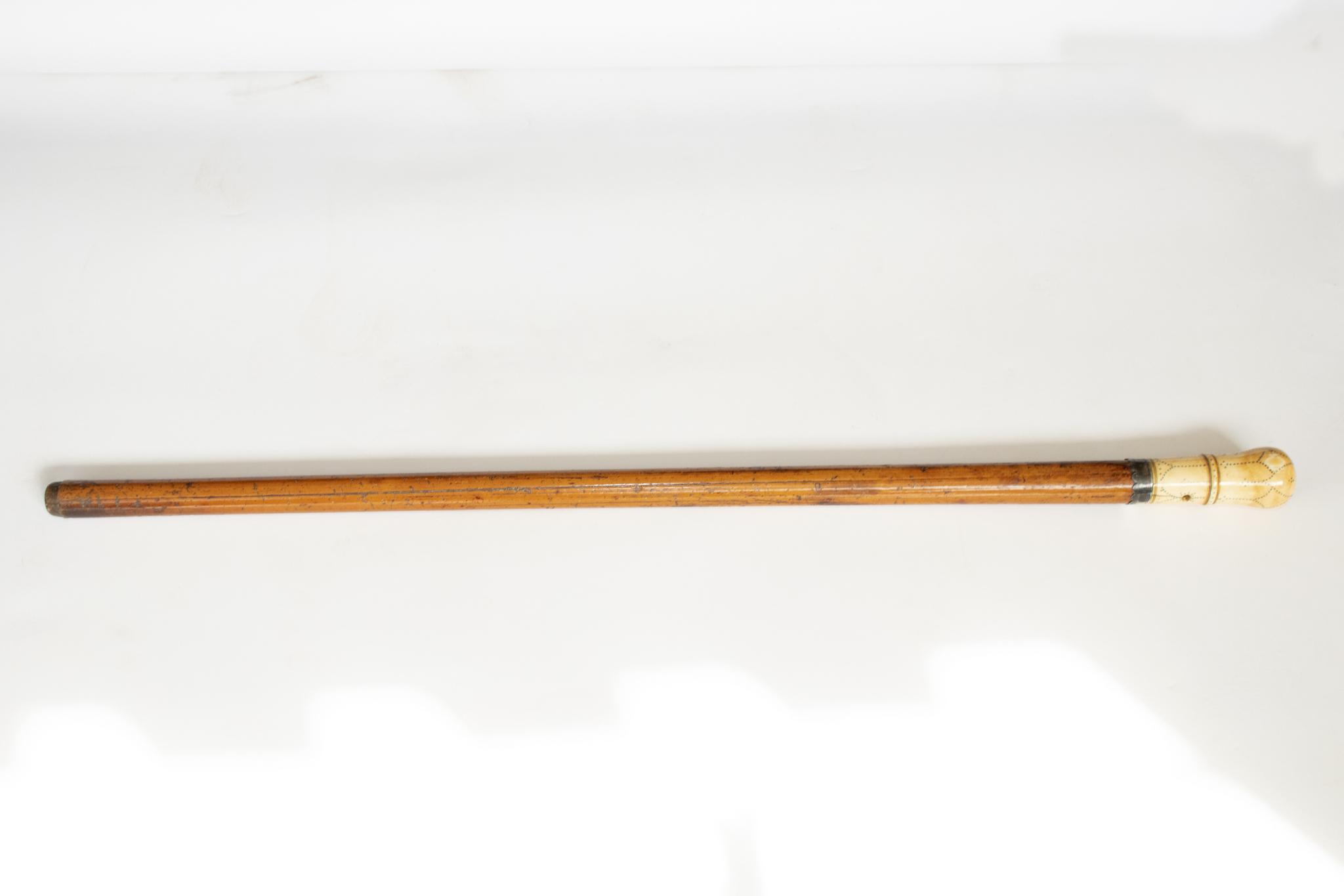 A George III walking stick, the collar inscribed Parker 1702, - Bild 3 aus 3