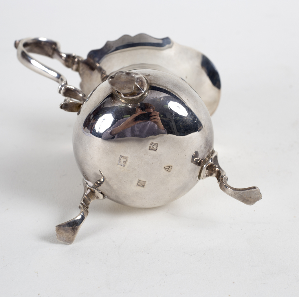 A silver helmet-shaped cream jug, JBC & Son Ltd. - Image 2 of 2