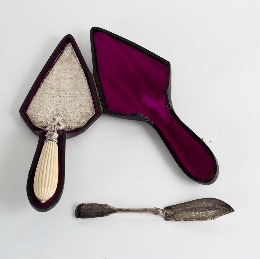 A Victorian silver presentation trowel with ivory handle, Barnard & Sons, London 1870,