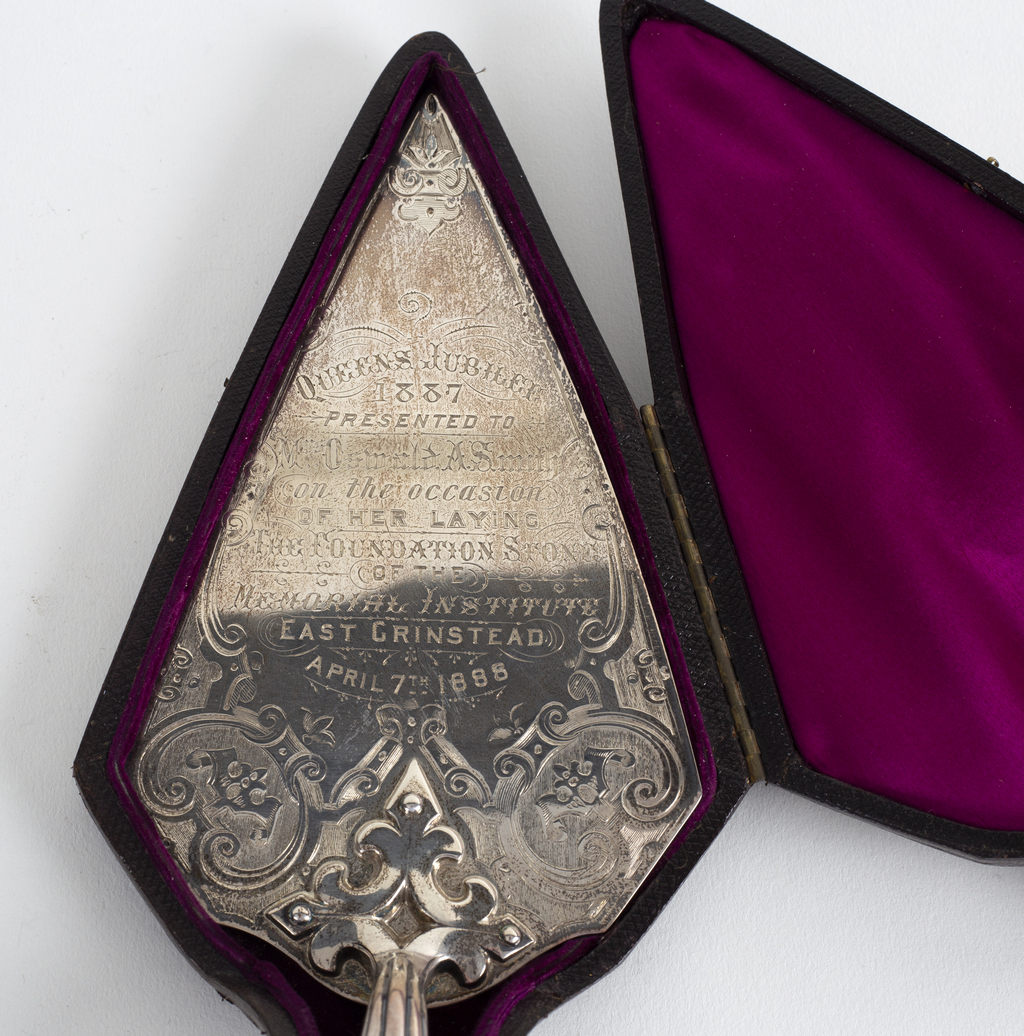 A Victorian silver presentation trowel with ivory handle, Barnard & Sons, London 1870, - Image 2 of 2