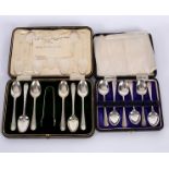 A cased set of six silver teaspoons and a pair of silver sugar tongs, Mappin & Webb, Sheffield 1912,