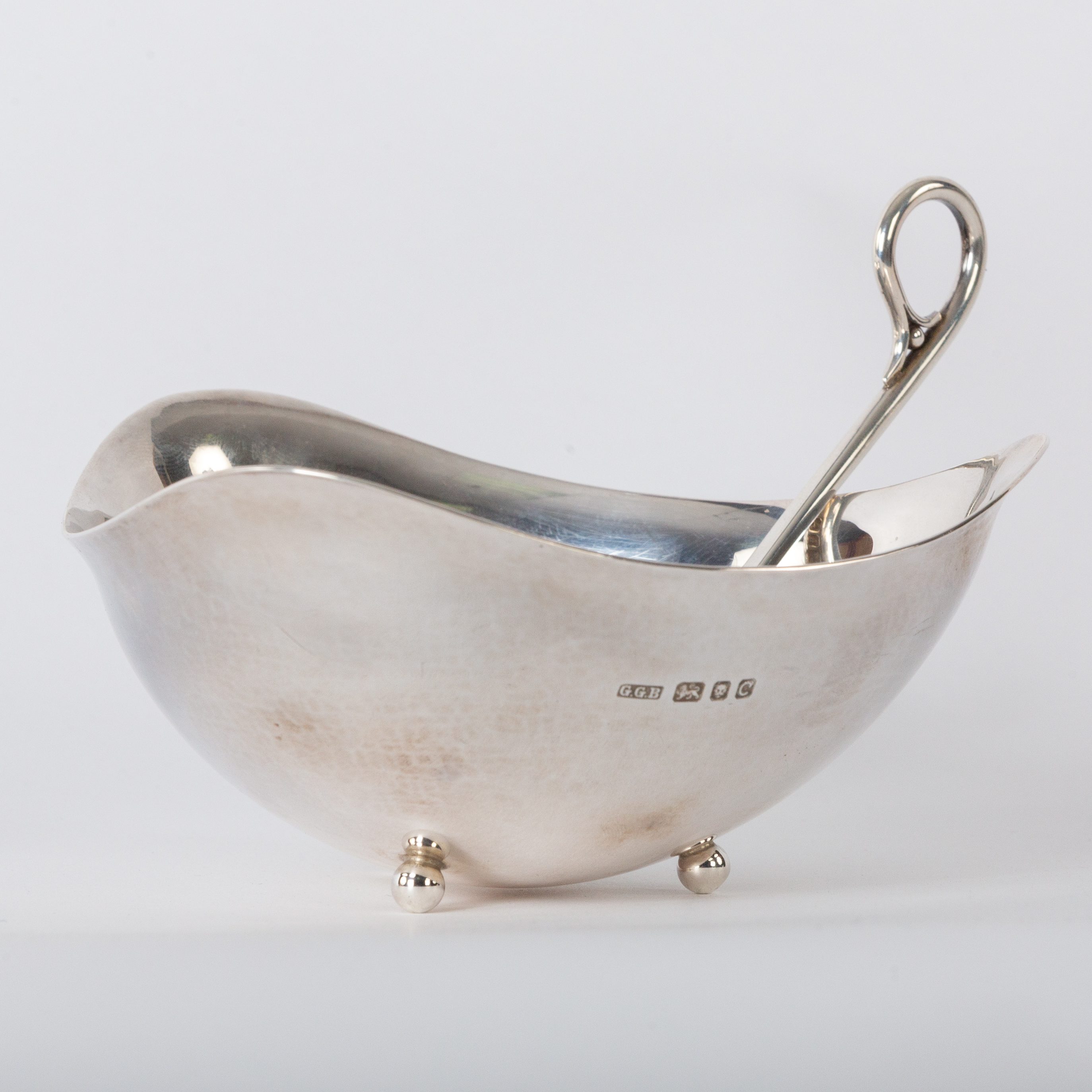Geoffrey Bellamy (British 1922-1997) a silver triform bowl on three ball feet, London 1958, - Image 5 of 6