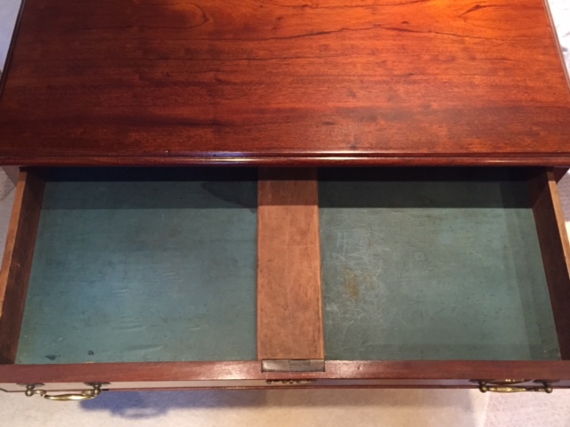 A George III magogany desk raised on ogee bracket feet, 78cm wide by 45cm deep. - Image 4 of 5