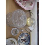 COLLECTION OF GLASSWARE TO INCLUDE BISCUIT BARREL