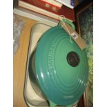 LE CRUSET CASSEROLE DISH & OVEN TRAY (2)