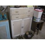 KITCHEN CABINET