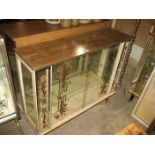 MID 20TH CENTURY CABINET