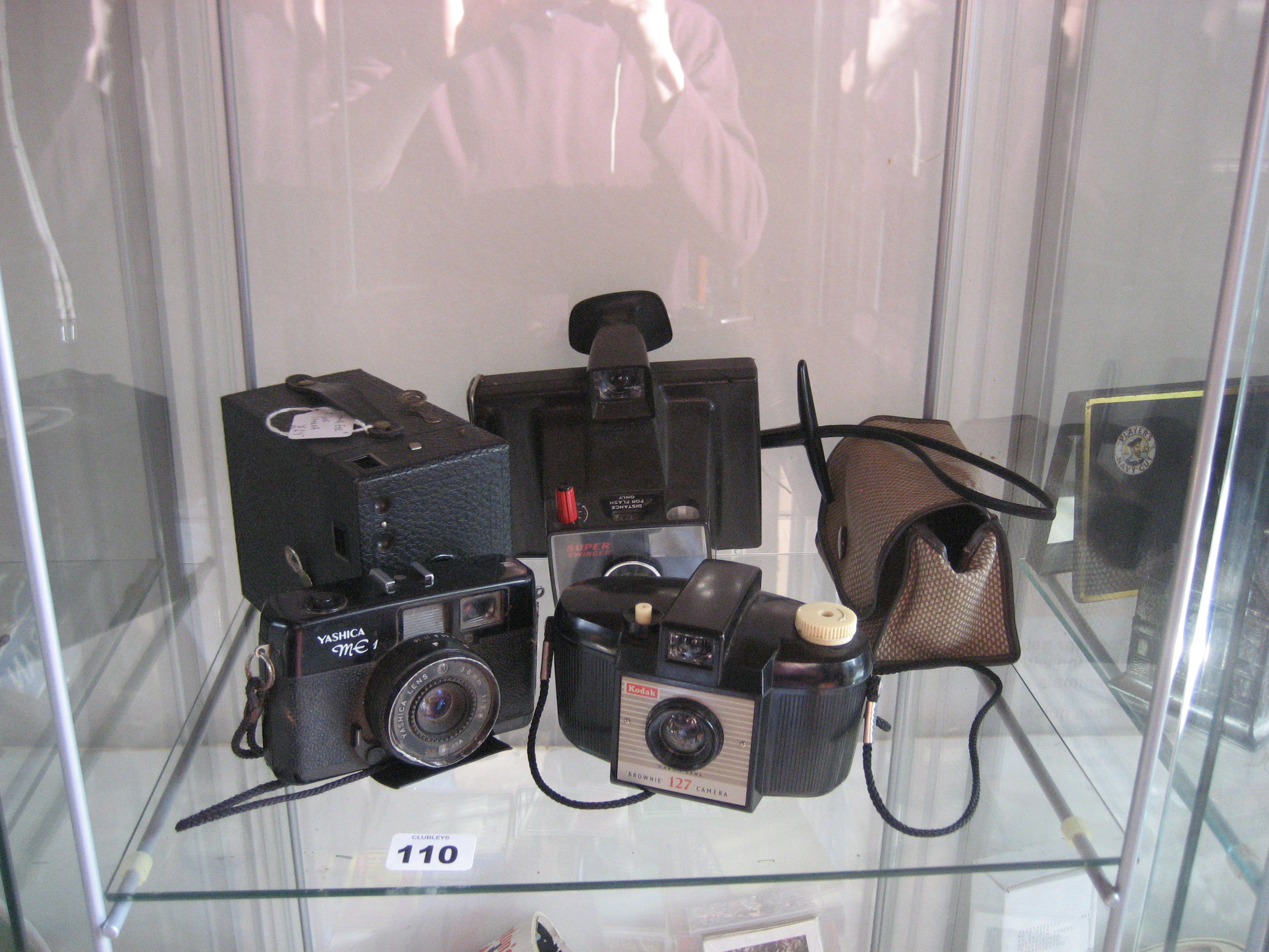 VARIOUS CAMERAS (1 SHELF)