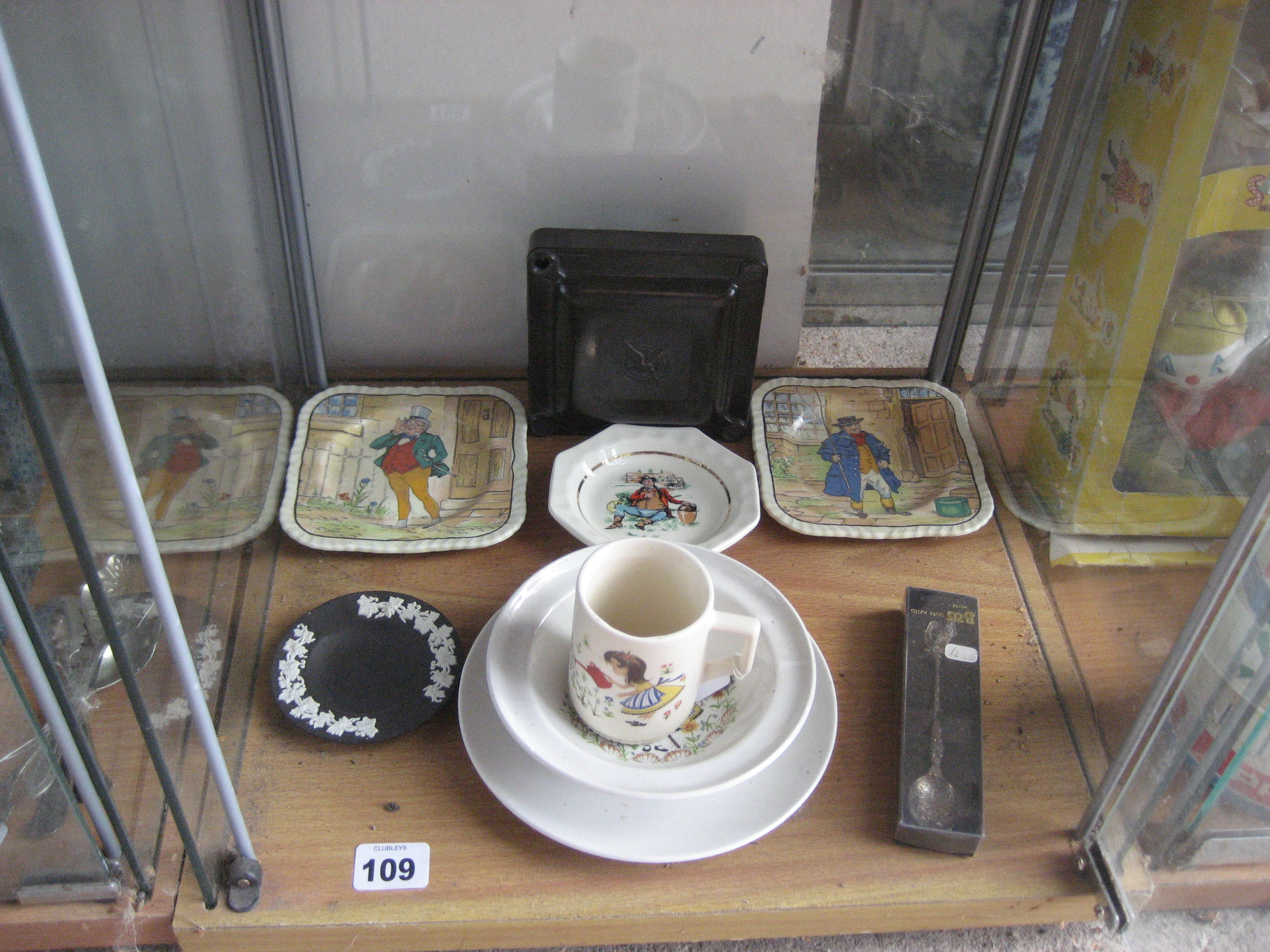 COLLECTION OF ITEMS TO INCLUDE DICKENS CHINA (1 SHELF)