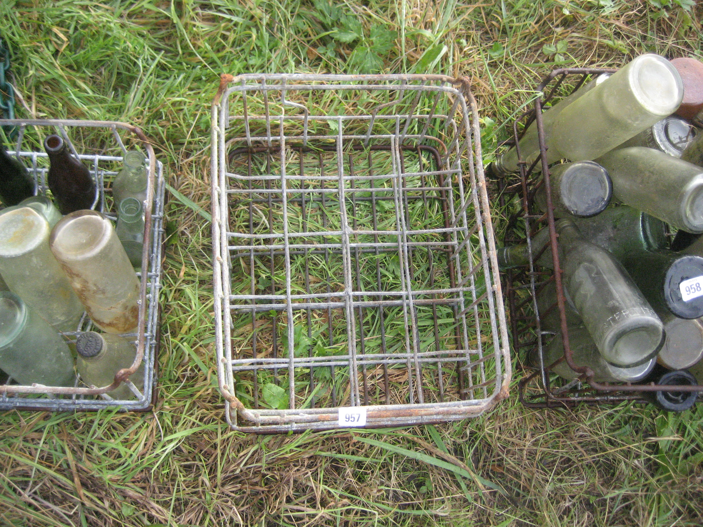 METAL BOTTLE CRATE