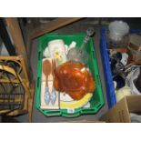 CARNIVAL GLASS^ KITCHENWARE ETC (CONTENTS OF 1 BOX)