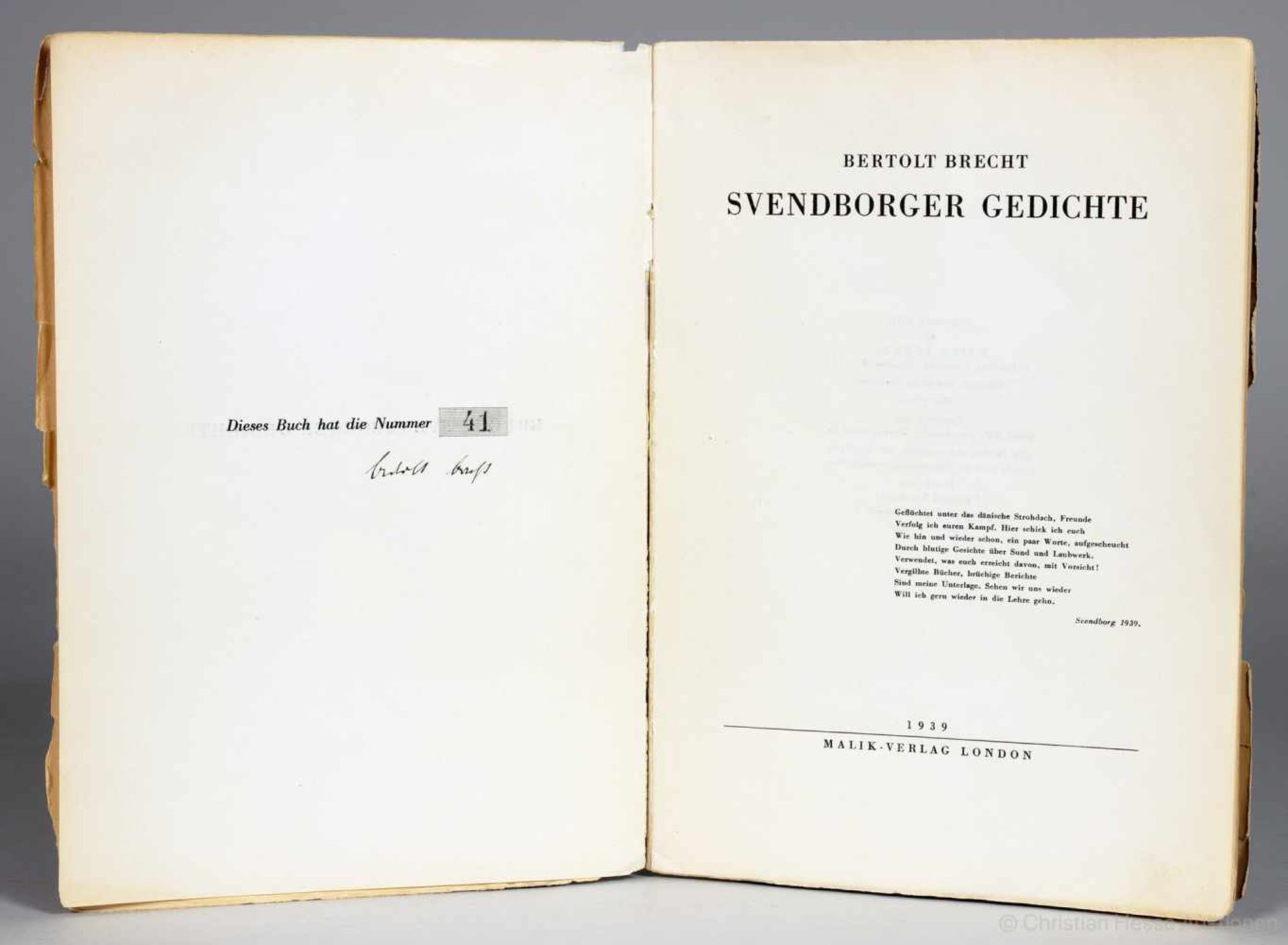 Bertolt Brecht. Svendborger Gedichte. London, Malik 1939. Originalbroschur.Erste Ausgabe. - Eins von