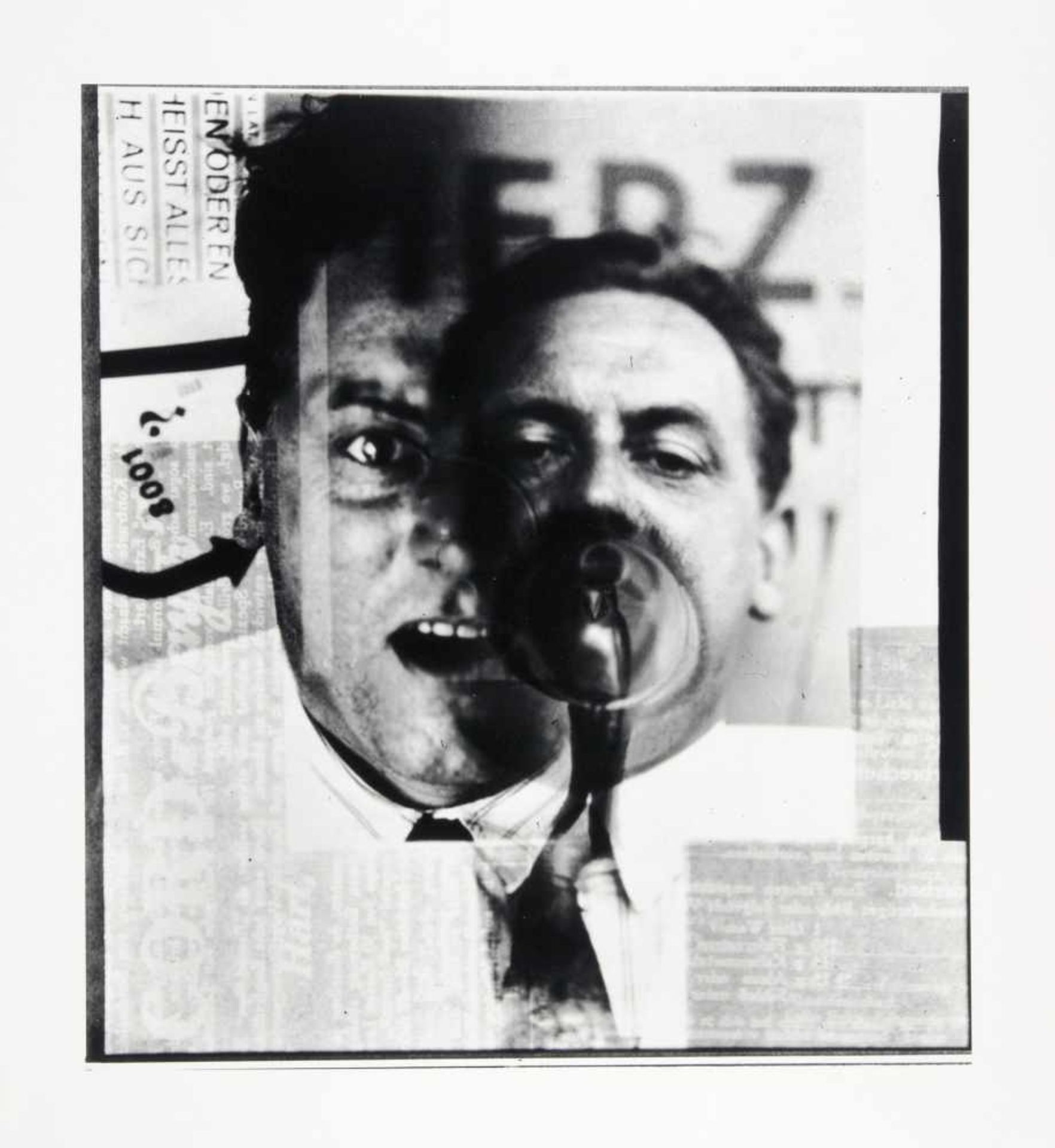 El Lissitzky. Sechs Porträtfotografien. Silbergelatine. 1924/1985. Ca. 12 : 17 - 22 : 20 cm (39, - Bild 5 aus 6