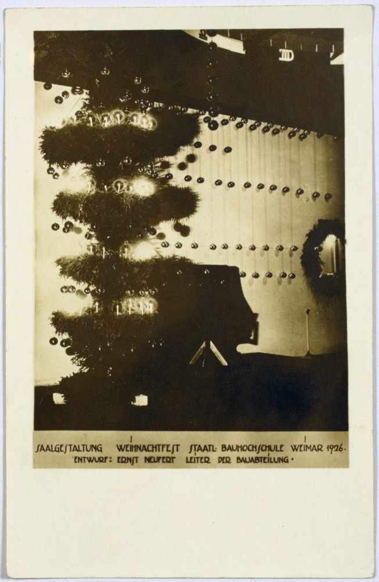 Bauhaus - Saalgestaltung Weihnachtsfest Staatl. Bauhochschule Weimar 1926. Drei Originalfotografien.