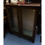 ROPE EDGE DISPLAY CABINET