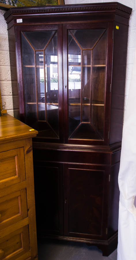 2 DOOR MAHOGANY CORNER CABINET