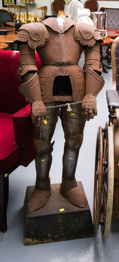 CHILDS SUIT OF ARMOUR