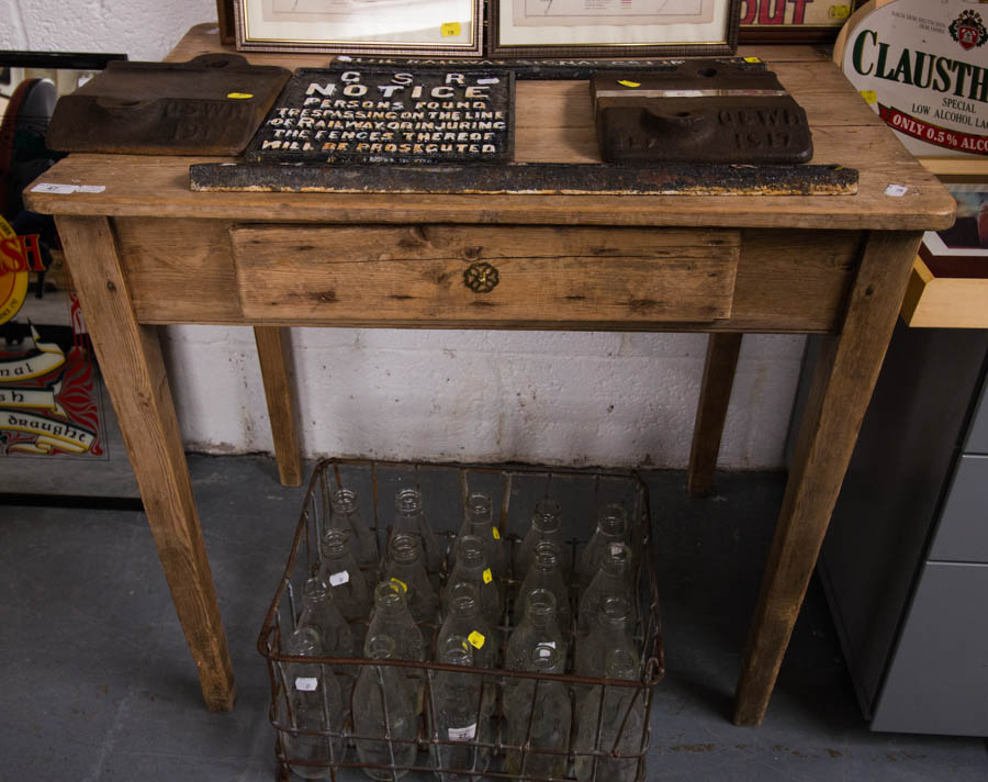 4 RUSH SEAT CHAIRS - AF + ANTIQUE PINE TABLE - Image 2 of 2