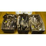 LARGE QUANTITY OF SILVER PLATED CUTLERY - APPROX 30 PLACE SETTING