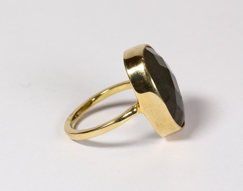 Labradorite and sterling silver gilt ring Featuring (1) oval faceted top cabochon, measuring - Image 3 of 4