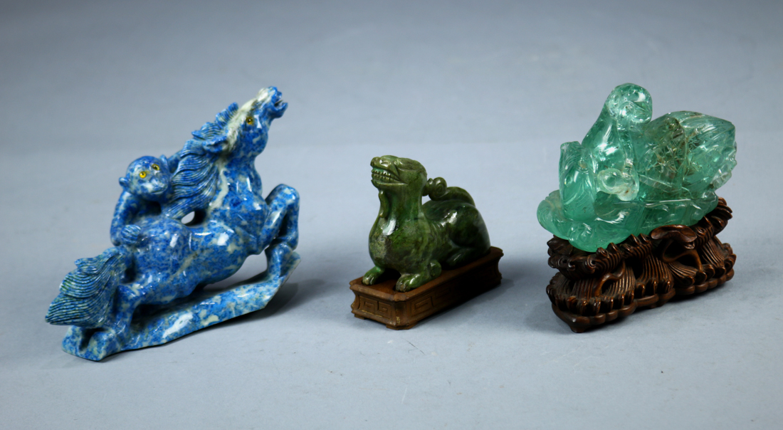 (lot of 3) Assorted Chinese stone carvings: first, a fluorite duck and fish on a wood stand; second, - Image 3 of 3