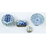 (lot of 4) Chinese underglaze blue porcelain: the first a circular covered small box with a shuangxi