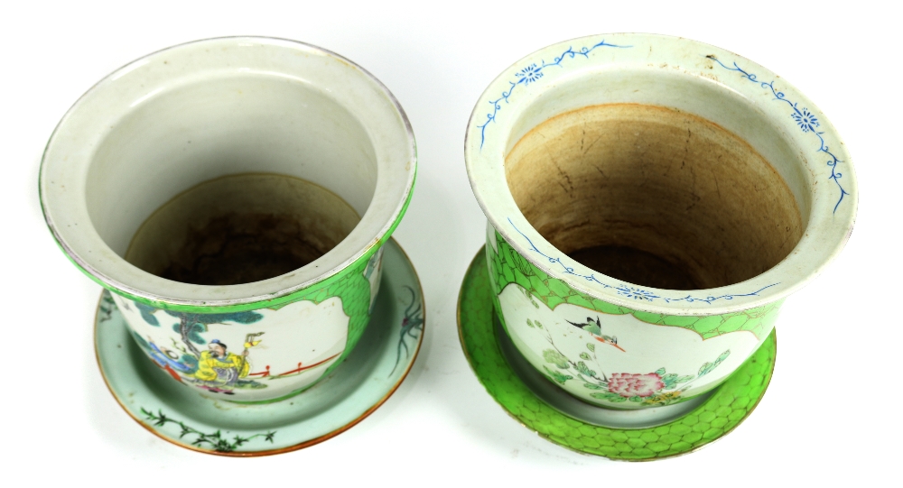 (lot of 2) Chinese porcelain planters, each with lime colored ground, one with bird-and-flower - Image 3 of 3