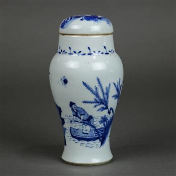 Chinese underglazed blue porcelain lidded jar, with a wide short neck above high shoulders and