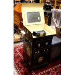 French Belle Epoque vanity wash stand, circa 1900, having having a hinged top opening to a water