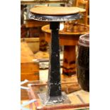 American soda fountain stool, circa 1930-1940, having a circular oak seat, on a black cast iron