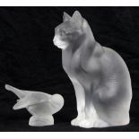 (lot of 2) Lalique France figural sculpture "Chat Assis", depicting a seated cat executed in frosted
